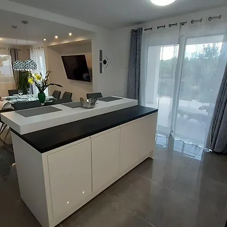 Apartament Sunny Hvar - With Pool;